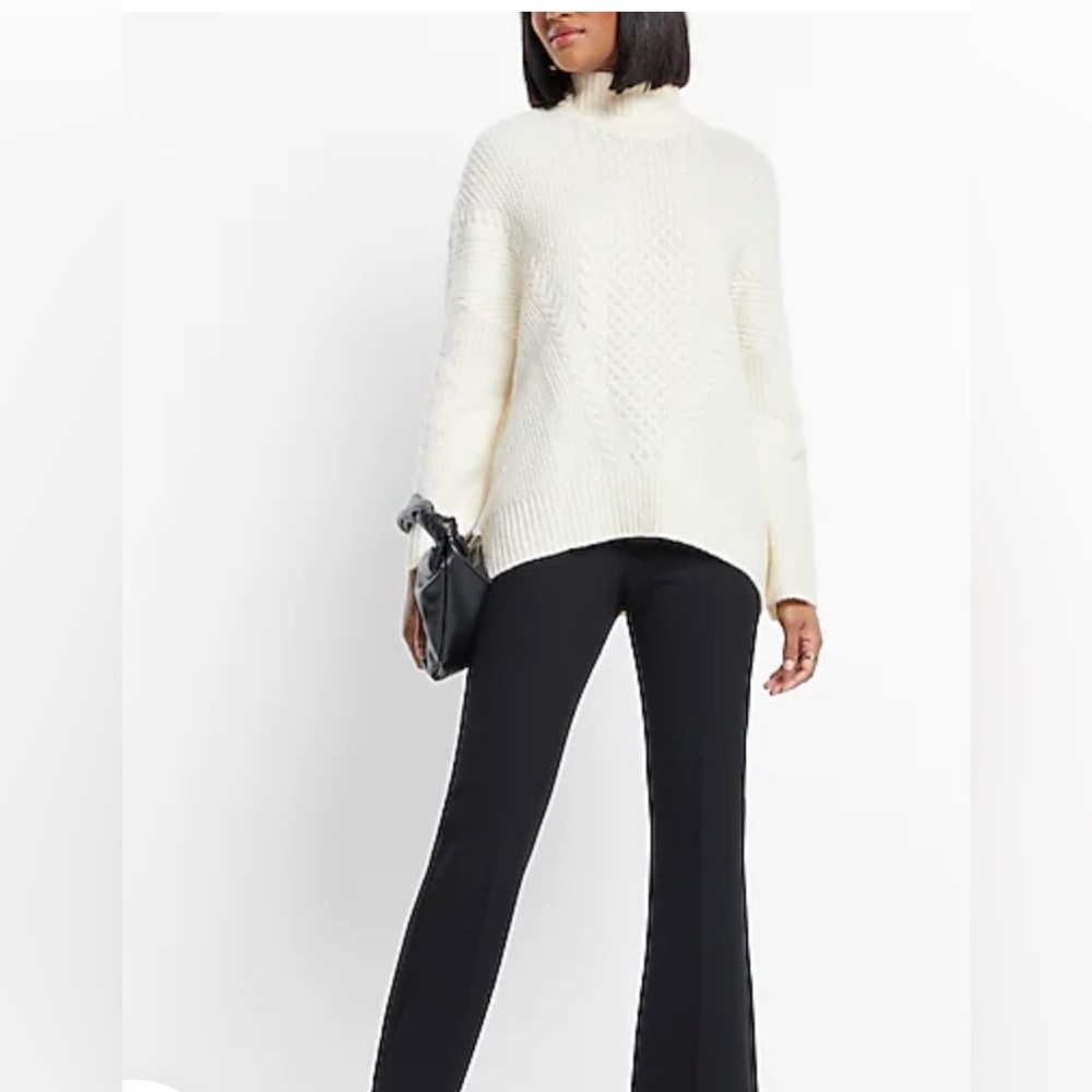 Express cable knit oversized sweater size XS.